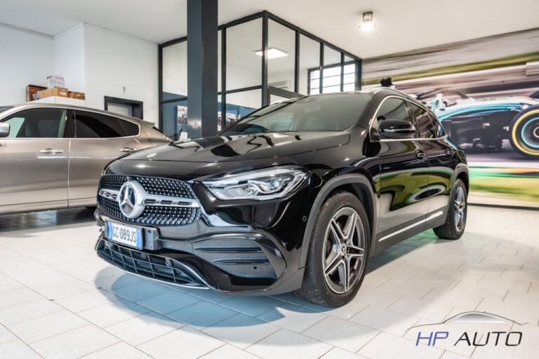 Mercedes-Benz GLA 180 d Premium auto AMG NEOPATENTATI!!!